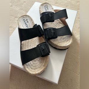 Manebi sandal size 10 NWT